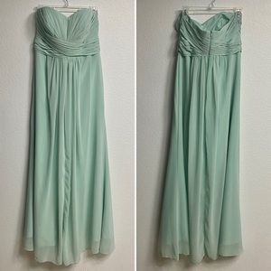 DAVID’S BRIDAL Strapless Chiffon Dress w/ Pleated Bodice (Size 12)